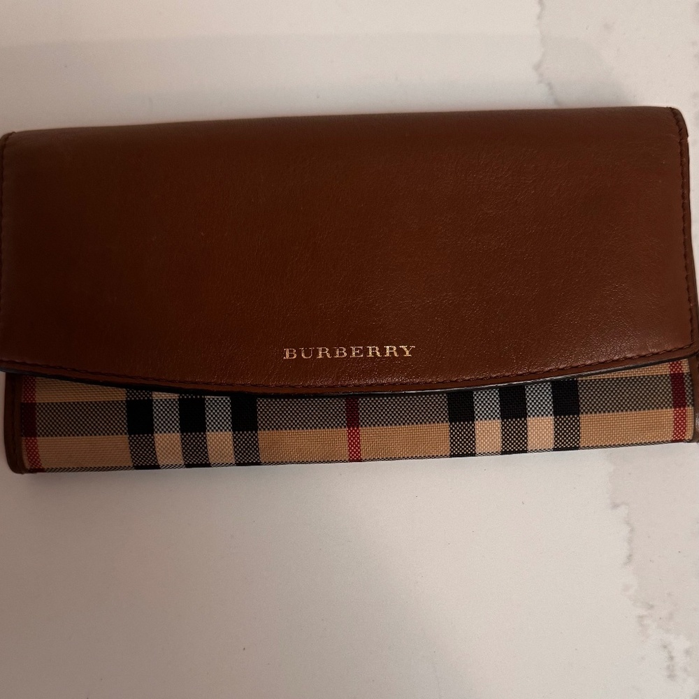 Burberry Nova Check Continental Wallet – Brown (Pre-Owned, Excellent Condition)